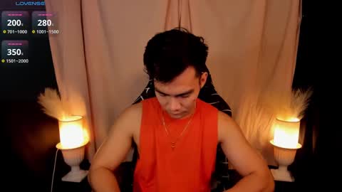 Snapshot of 000batman000 chatting on February 1, 12:37 pm Bruce online show from February 1, 12:37 pm