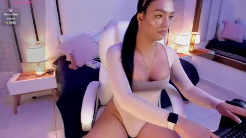 Dulce  online show from March 12, 2:56 pm