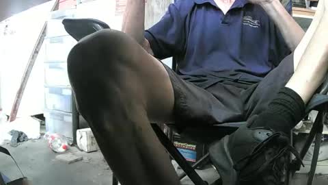 Snapshot of 03oldskoolatgm chatting on December 16, 3:11 am 03oldskoolatgm online show from December 16, 3:11 am