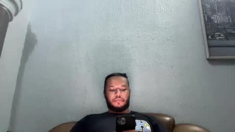 Snapshot of 0_kingsley chatting on December 1, 6:19 pm Kingsley online show from December 1, 6:19 pm