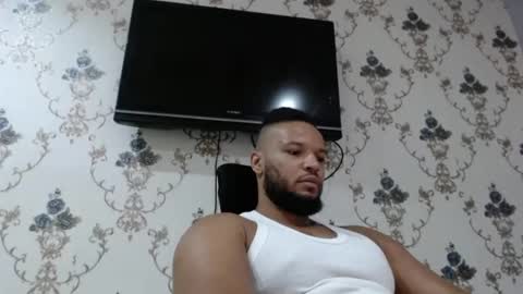 Snapshot of 0_kingsley chatting on January 11, 9:04 am Kingsley online show from January 11, 9:04 am