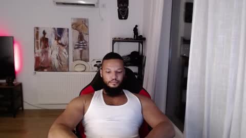 Snapshot of 0_kingsley chatting on October 30, 10:43 pm Kingsley online show from October 30, 10:43 pm