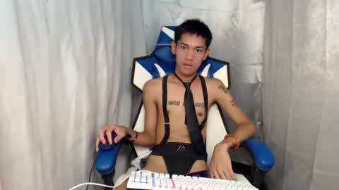 Snapshot of 0cir_asiansatisfy chatting on June 19, 1:59 pm RICK online show from June 19, 1:59 pm