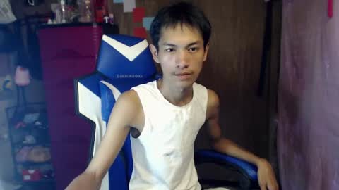 Snapshot of 0cir_asiansatisfy chatting on July 18, 7:34 am RICK online show from July 18, 7:34 am