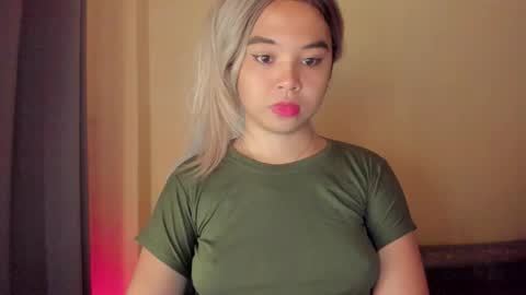 Snapshot of 0wwlo0k chatting on September 29, 5:01 am 0wwlo0k online show from September 29, 5:01 am