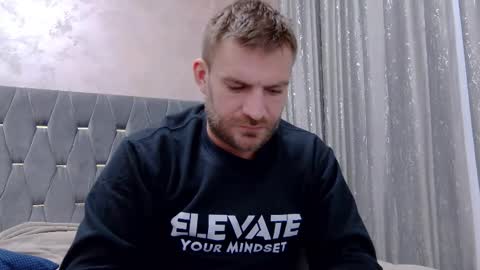 10in_deluxe online show from February 7, 8:51 am