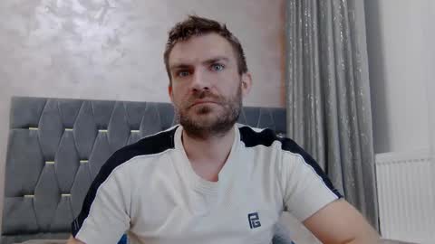 10in_deluxe online show from March 6, 8:44 am