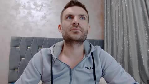 10in_deluxe online show from March 15, 9:26 am