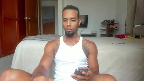 Snapshot of 11inchesblackcock chatting on November 5, 5:24 pm cuteboybiigcock online show from November 5, 5:24 pm