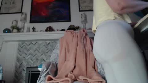 Snapshot of 11willowandjohn11 chatting on February 3, 6:40 am Aurora Willows online show from February 3, 6:40 am