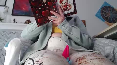 Snapshot of 11willowandjohn11 chatting on February 8, 4:43 pm Aurora Willows online show from February 8, 4:43 pm