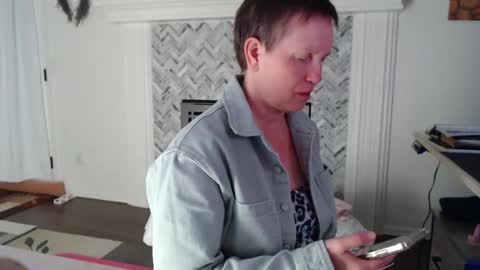 Snapshot of 11willowandjohn11 chatting on February 20, 4:31 am Aurora Willows online show from February 20, 4:31 am