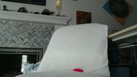 Snapshot of 11willowandjohn11 chatting on February 25, 7:07 am Aurora Willows online show from February 25, 7:07 am