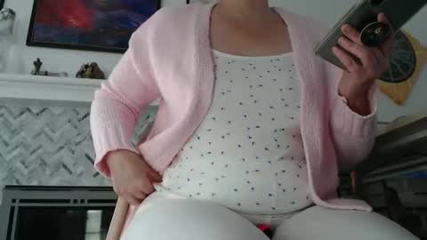 Snapshot of 11willowandjohn11 chatting on March 3, 4:13 pm Aurora Willows online show from March 3, 4:13 pm