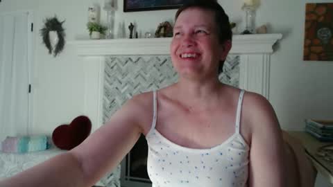 Snapshot of 11willowandjohn11 chatting on March 10, 2:16 am Aurora Willows online show from March 10, 2:16 am