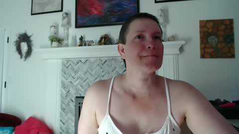 Snapshot of 11willowandjohn11 chatting on April 7, 10:48 am Aurora Willows online show from April 7, 10:48 am