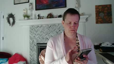 Snapshot of 11willowandjohn11 chatting on April 9, 2:33 am Aurora Willows online show from April 9, 2:33 am