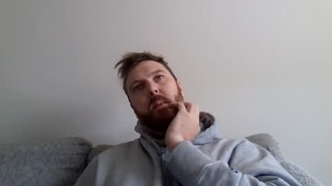 123holt123 online show from February 9, 7:07 pm