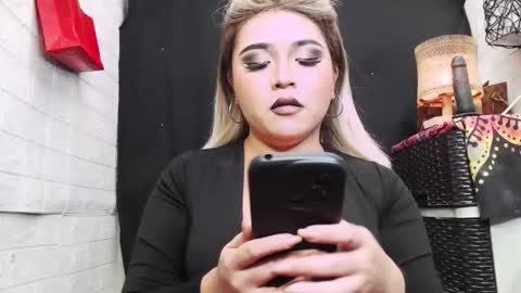 sexy kia online show from November 27, 2:02 am