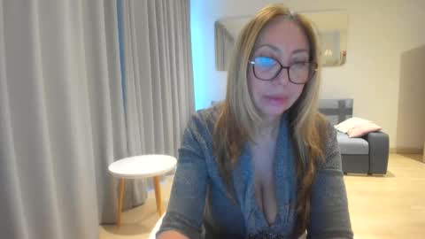 Snapshot of 14risha chatting on February 27, 6:35 am 14risha online show from February 27, 6:35 am