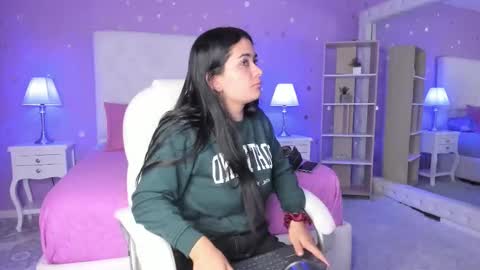 Snapshot of 15_scarlette chatting on November 5, 3:06 am Scarlette online show from November 5, 3:06 am