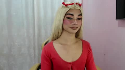 Snapshot of 18_nicole chatting on February 9, 4:50 pm barbie online show from February 9, 4:50 pm