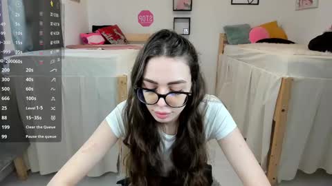 18perfecttits online show from February 26, 12:47 pm