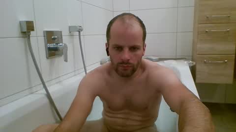 berni online show from November 8, 5:45 pm