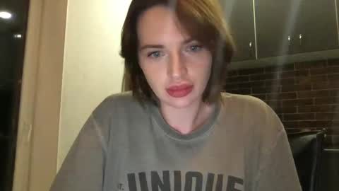 DOVE online show from December 17, 6:09 pm