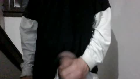 1horney online show from December 18, 1:44 am