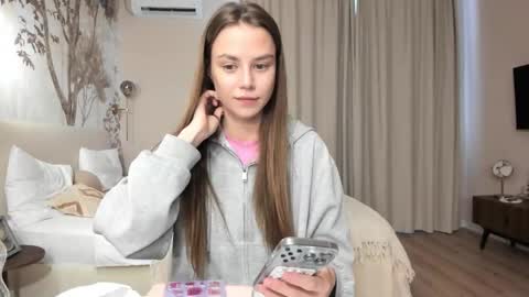 Snapshot of 1i1ypa1mer chatting on October 4, 11:41 am Lily 3 online show from October 4, 11:41 am