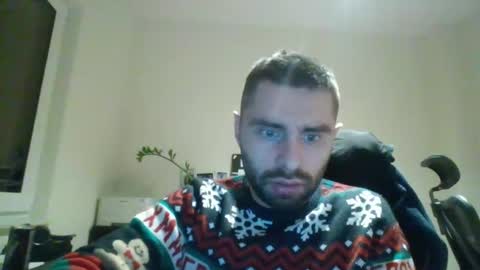 Snapshot of 1kamilkamil11 chatting on December 1, 4:51 pm kam online show from December 1, 4:51 pm