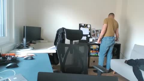 Snapshot of 1kamilkamil11 chatting on March 11, 11:01 am kam online show from March 11, 11:01 am