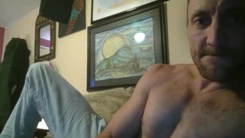 Snapshot of 1knightluver69 chatting on November 10, 4:22 am 1knightluver69 online show from November 10, 4:22 am