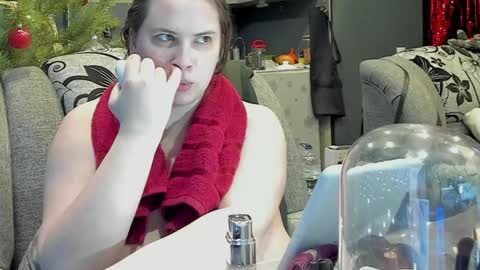 Snapshot of 1lindsey1 chatting on December 31, 6:02 pm 1LINDSEY1 online show from December 31, 6:02 pm