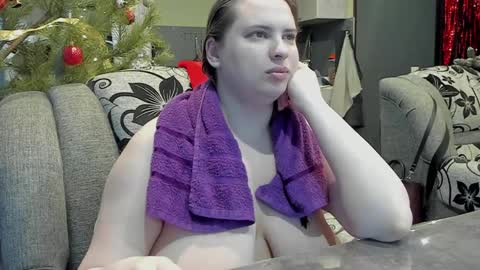 Snapshot of 1lindsey1 chatting on January 9, 7:31 am 1LINDSEY1 online show from January 9, 7:31 am