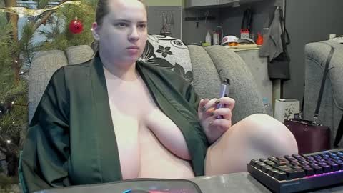 Snapshot of 1lindsey1 chatting on January 10, 6:38 pm 1LINDSEY1 online show from January 10, 6:38 pm