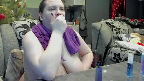 Snapshot of 1lindsey1 chatting on January 11, 11:12 am 1LINDSEY1 online show from January 11, 11:12 am