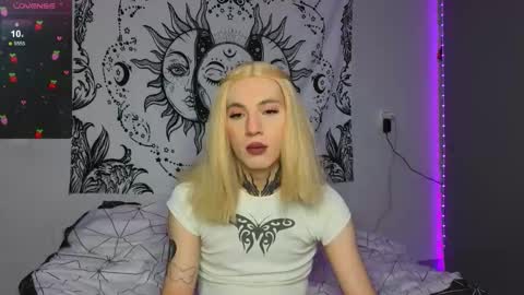 Michelle online show from October 23, 6:28 pm