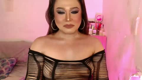 1lovelymess online show from July 4, 12:28 am