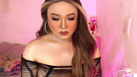 1lovelymess online show from July 9, 12:37 am