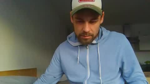 Snapshot of 1lovenaturals chatting on November 11, 3:23 pm Jason online show from November 11, 3:23 pm