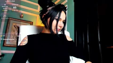 Moona  online show from February 23, 8:11 pm