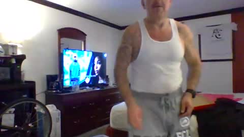 Snapshot of 1nastya8 chatting on April 28, 4:45 pm TheShyOne18 online show from April 28, 4:45 pm