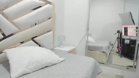 Luisa online show from February 28, 10:30 am