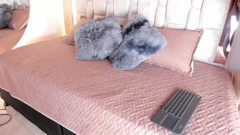 Luisa online show from May 10, 12:27 am
