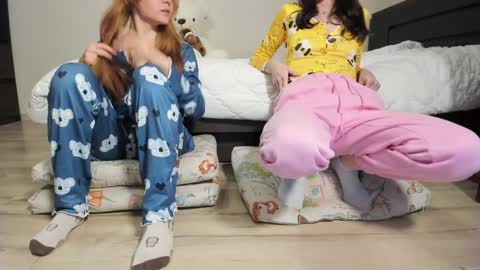 molly online show from November 16, 7:30 pm