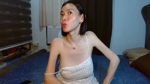 1perfectmodel online show from April 14, 6:36 pm