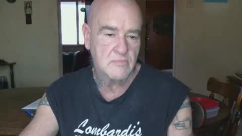 Pizza online show from December 18, 1:23 pm