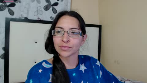 paola online show from May 12, 2:30 am